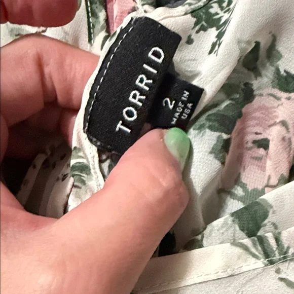 Torrid size 2 Sheer Floral Babydoll Wrap Top - Picture 3 of 4
